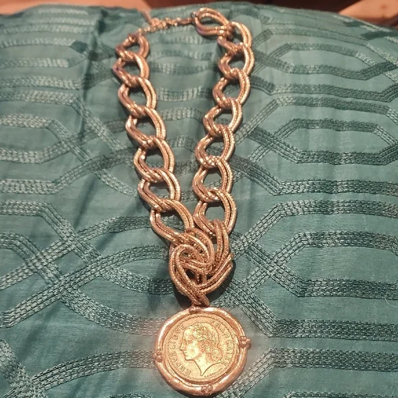 Silver Chain Necklace with Coin Pendant - Picture 1 of 1